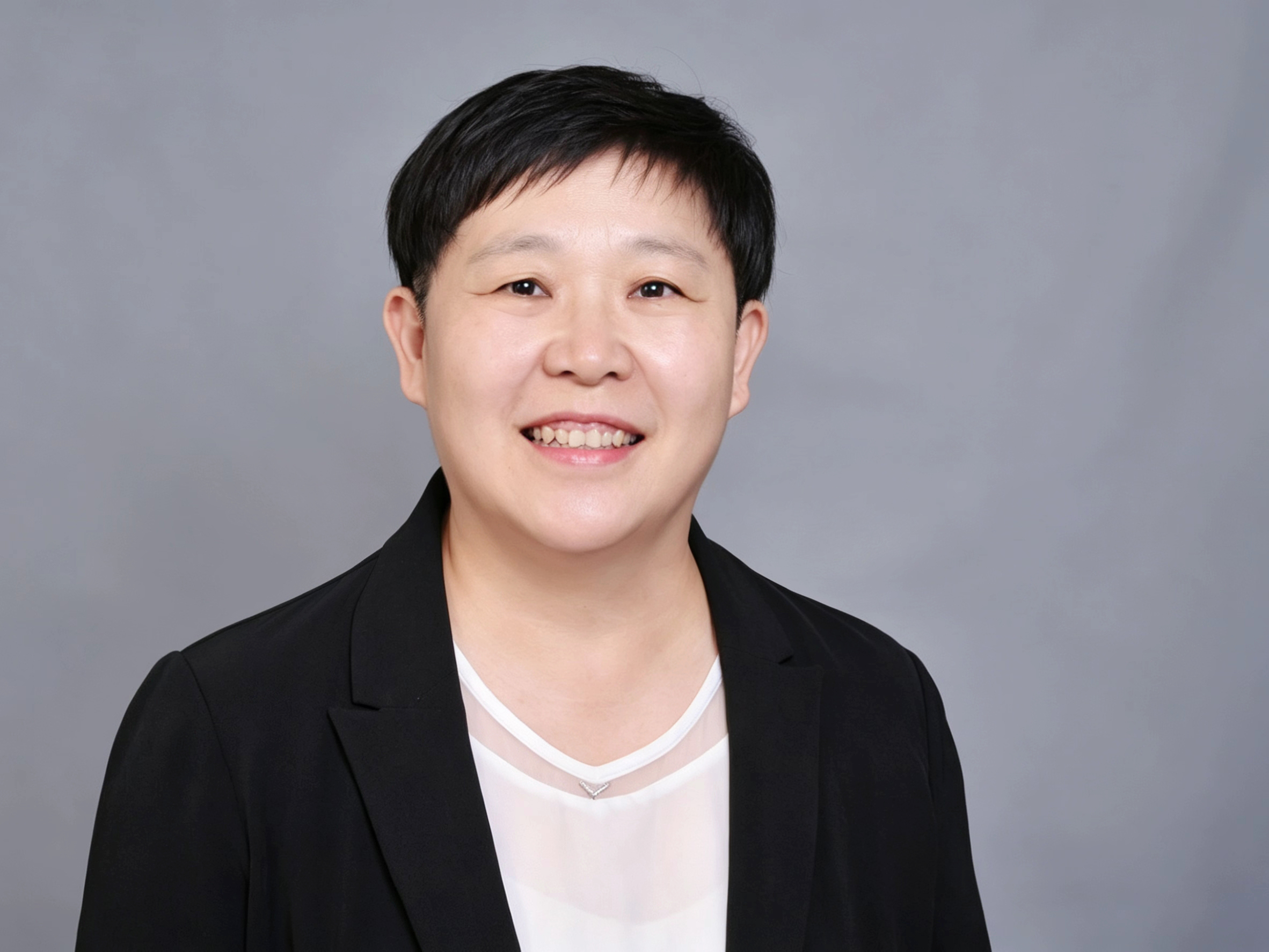 李艳.jpg