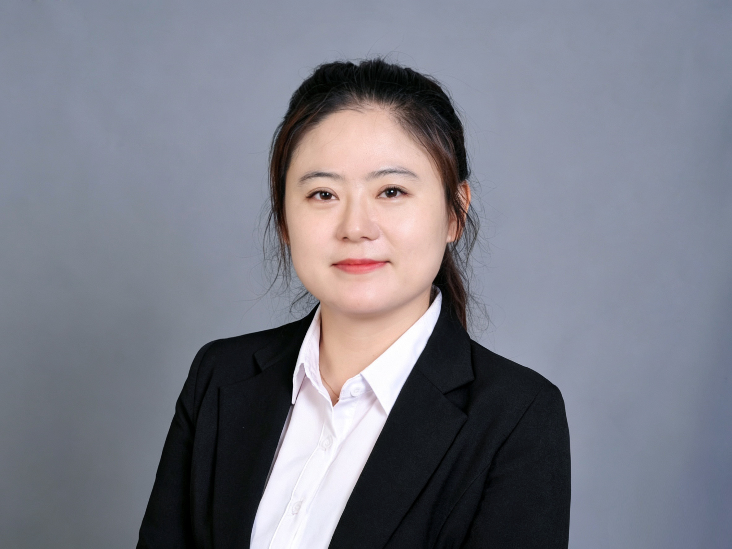 潘娜.jpg