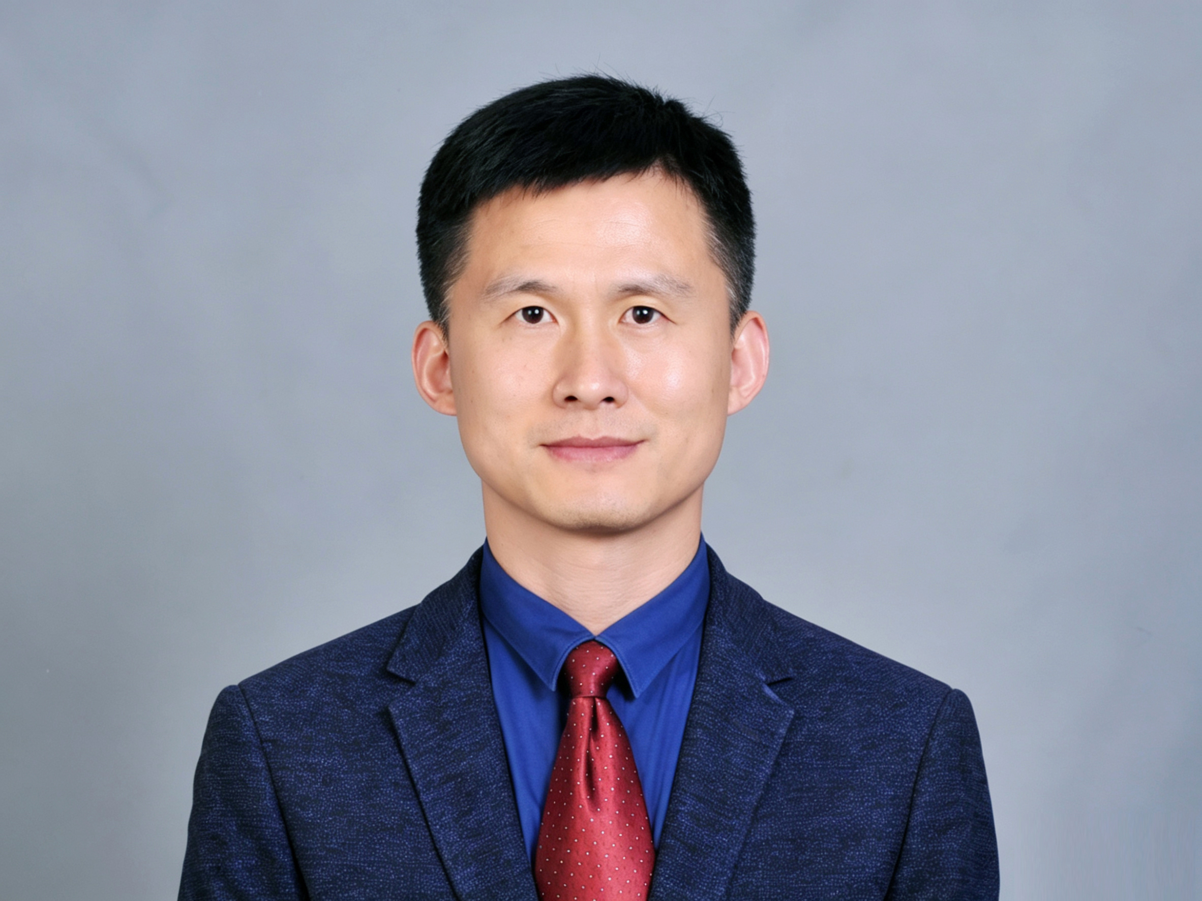 尹贻彬.jpg